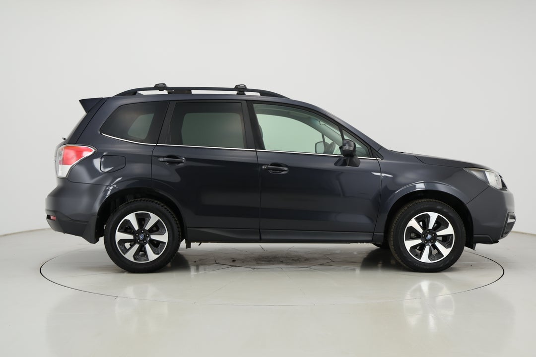 2017 Subaru Forester 2.5i-l, Automatic, 100089 km, Right Side View