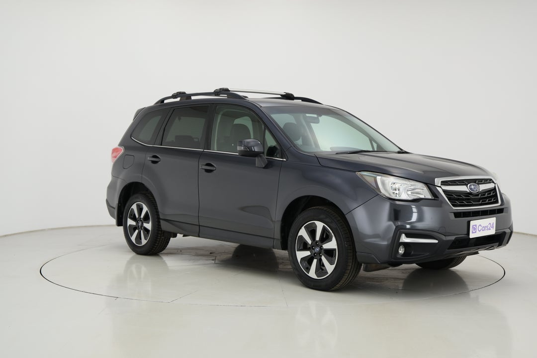 2017 Subaru Forester 2.5i-l, Automatic, 100089 km, Right Front Diagonal (45- Degree) View