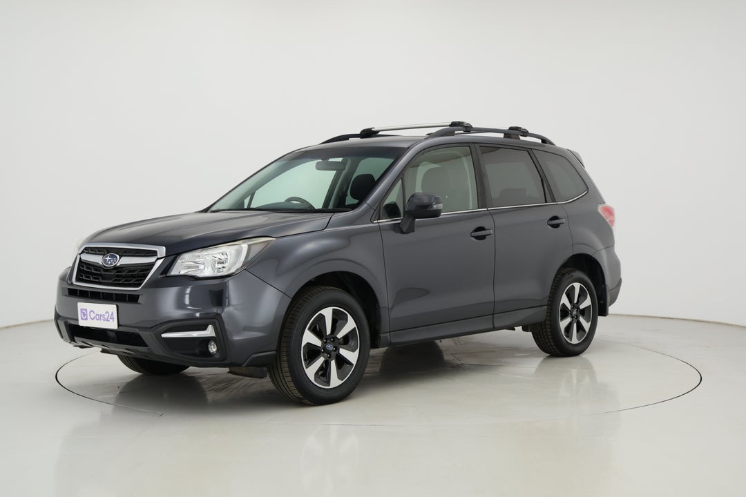 2017 Subaru Forester 2.5i-l, Automatic, 100089 km, Left Front Diagonal (45- Degree) View