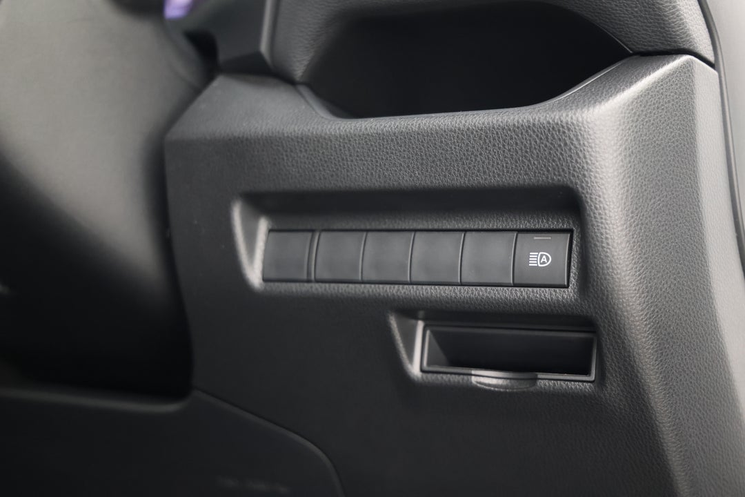 2022 Toyota RAV4 Gx (AWD) Hybrid, Automatic, 27374 km, Utility Switches/Buttons