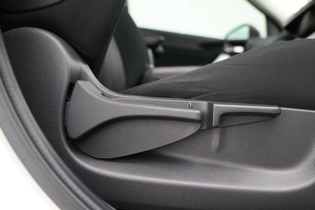 2022 Mitsubishi Eclipse Cross Ls (2WD), Automatic, 37683 km, Drivers Side Adjustment Panel