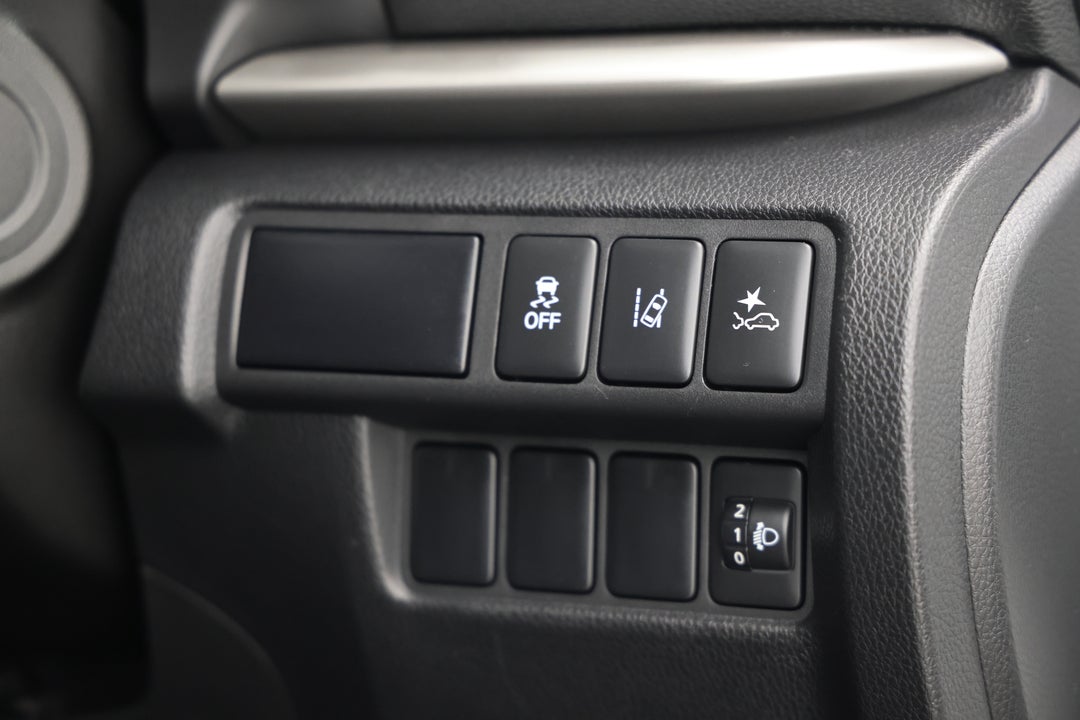 2022 Mitsubishi Eclipse Cross Ls (2WD), Automatic, 37683 km, Utility Switches/Buttons