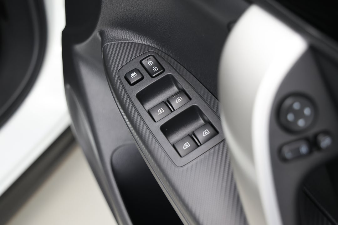 2022 Mitsubishi Eclipse Cross Ls (2WD), Automatic, 37683 km, Drivers Side Door Panel Controls