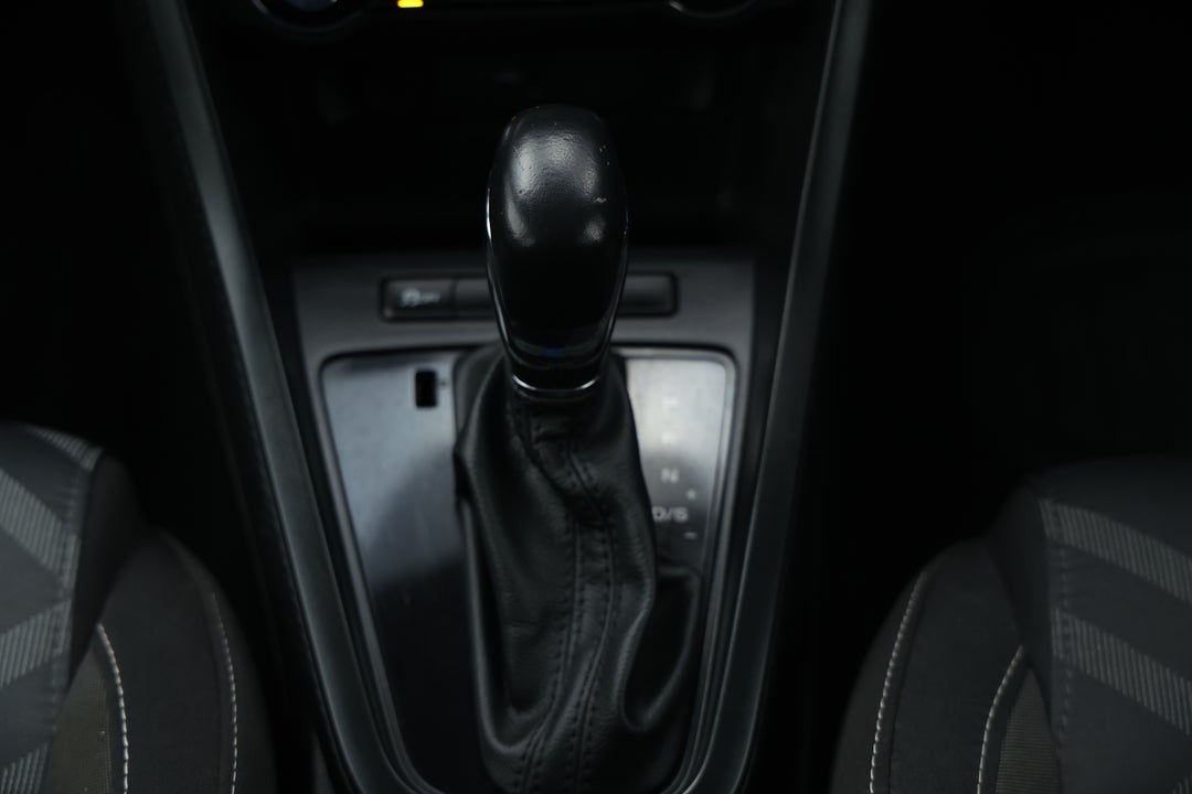 2022 MG Mg3 Auto Core, Automatic, 26452 km, Gear Lever 