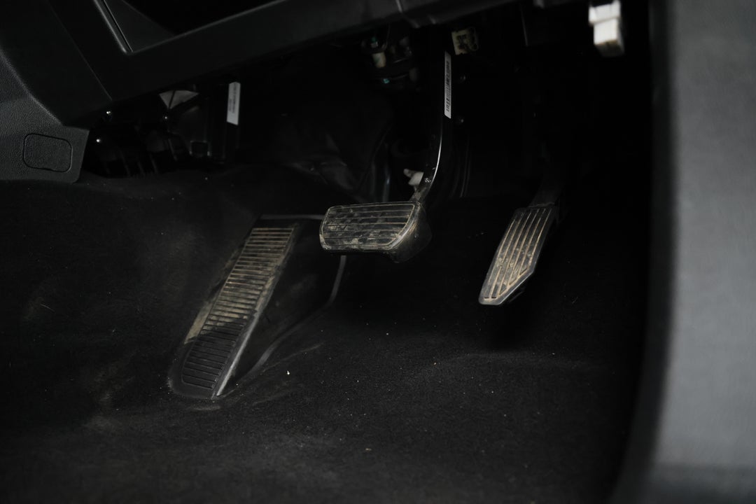 2021 GWM Ute Cannon (4x4), Automatic, 92176 km, Pedals and Footmat