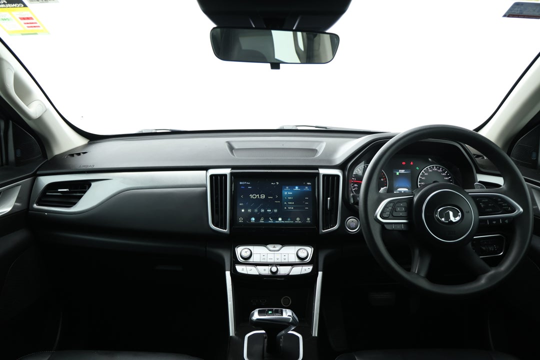 2021 GWM Ute Cannon (4x4), Automatic, 92176 km, Dashboard View