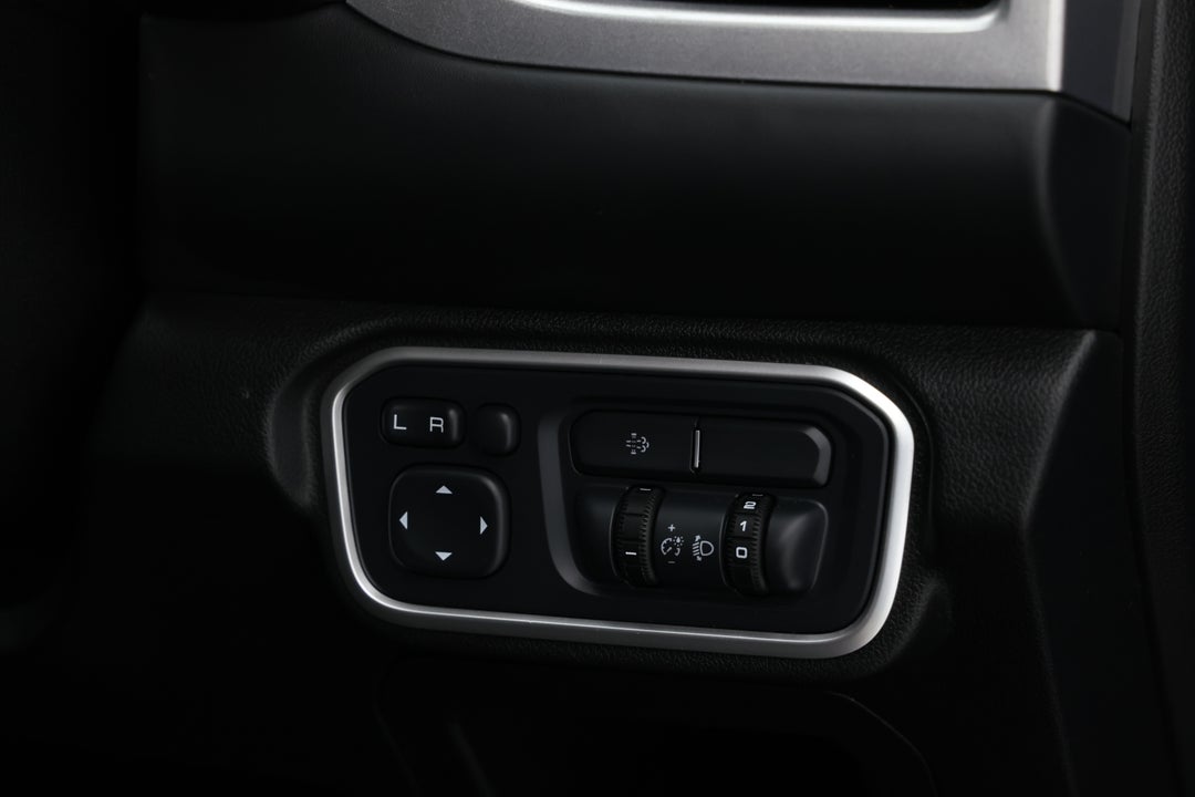 2021 GWM Ute Cannon (4x4), Automatic, 92176 km, Utility Switches/Buttons