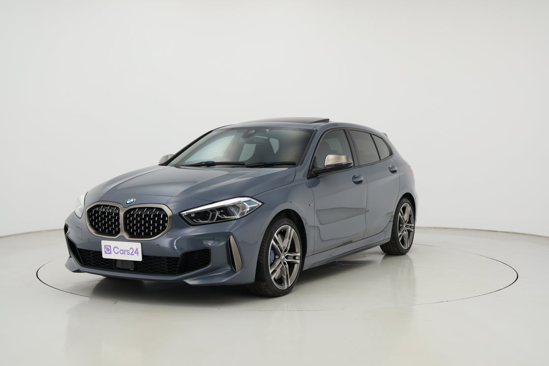 2020 BMW 1 M135i xDrive, Automatic, 59686 km, Left Front Diagonal (45- Degree) View