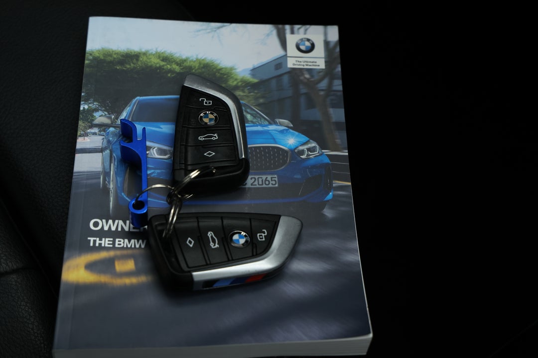 2020 BMW 1 M135i xDrive, Automatic, 59686 km, Key Close-up