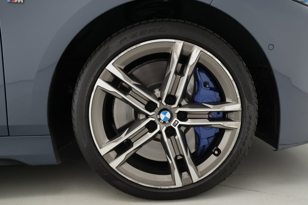 2020 BMW 1 M135i xDrive, Automatic, 59686 km, Right Front Wheel