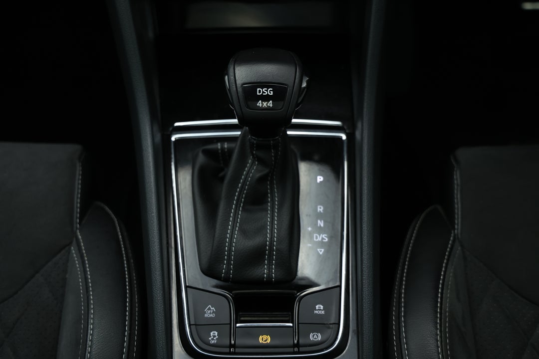 2020 SKODA Kodiaq 132tsi Sportline, Automatic, 57332 km, Gear Lever 