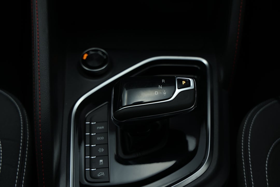 2022 LDV T60 Max Pro (4x4), Automatic, 52227 km, Gear Lever 