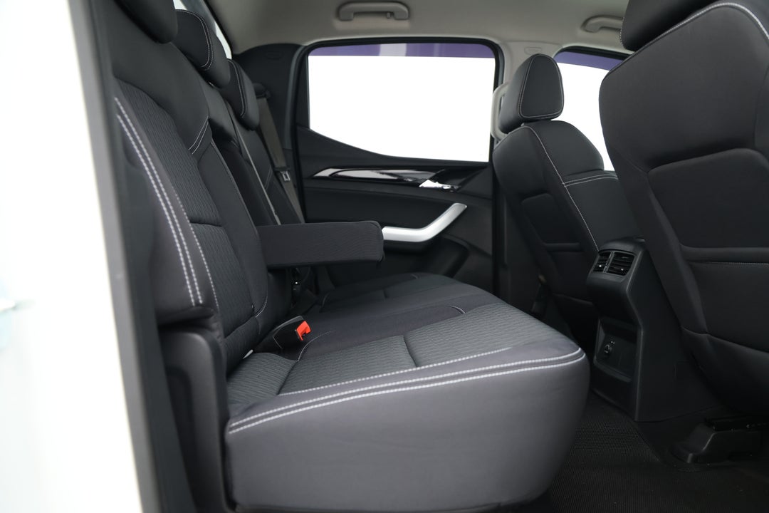 2022 LDV T60 Max Pro (4x4), Automatic, 52227 km, Right Side Rear Door Cabin View