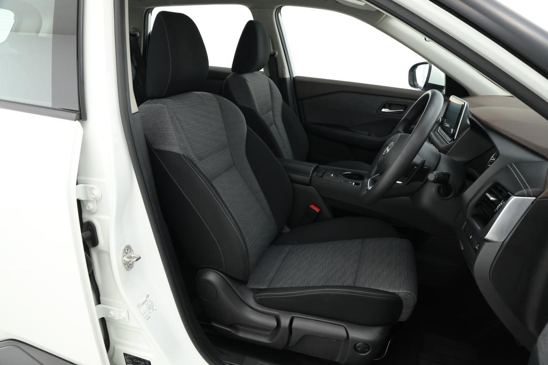 2024 Nissan X-trail St (2WD), Automatic, 52018 km, Right Side Front Door Cabin View