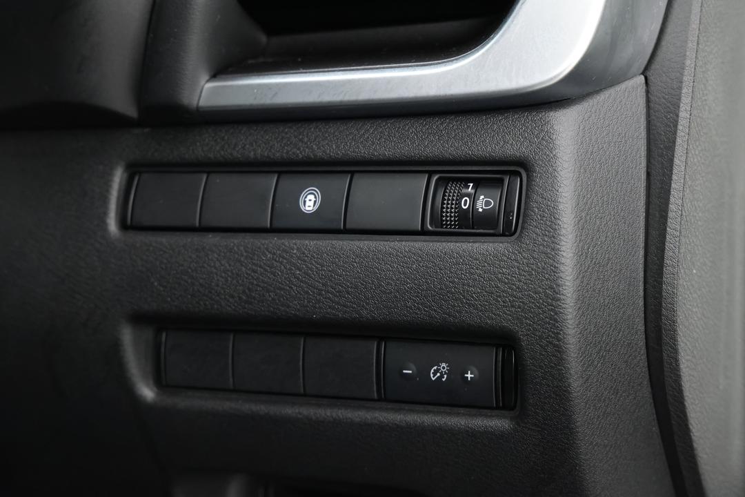 2024 Nissan X-trail St (2WD), Automatic, 52018 km, Utility Switches/Buttons