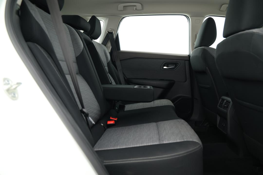 2024 Nissan X-trail St (2WD), Automatic, 52018 km, Right Side Rear Door Cabin View