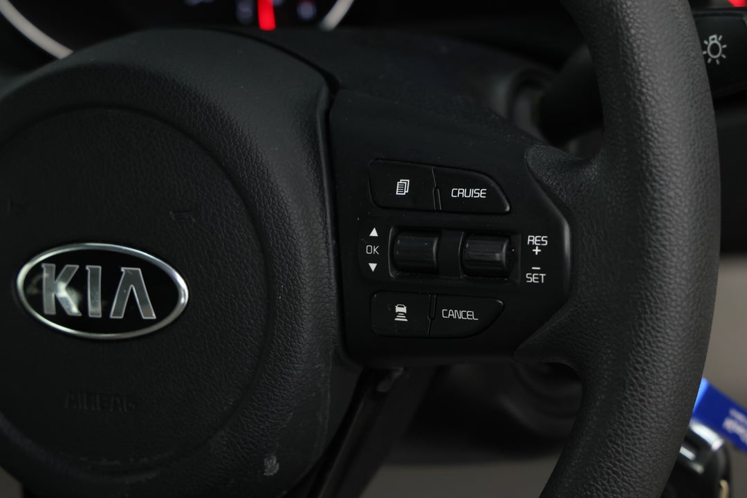 2019 Kia Carnival S, Automatic, 68576 km, Cruise Control