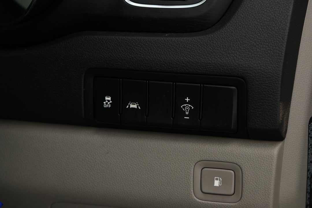 2019 Kia Carnival S, Automatic, 68576 km, Utility Switches/Buttons