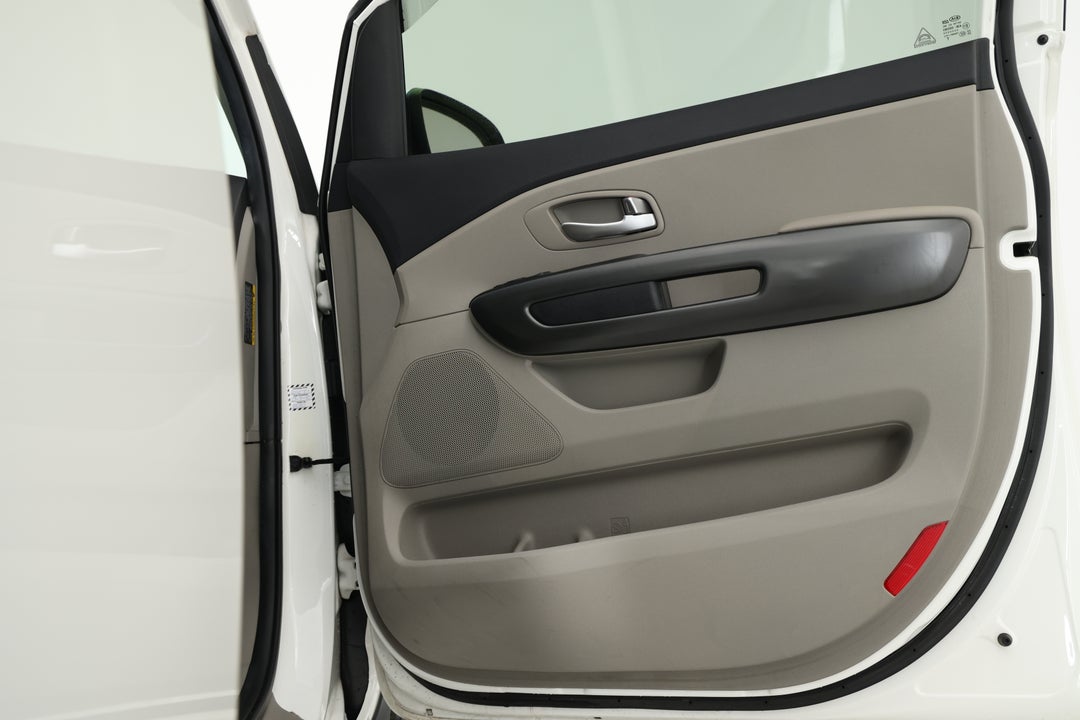 2019 Kia Carnival S, Automatic, 68576 km, Speaker View