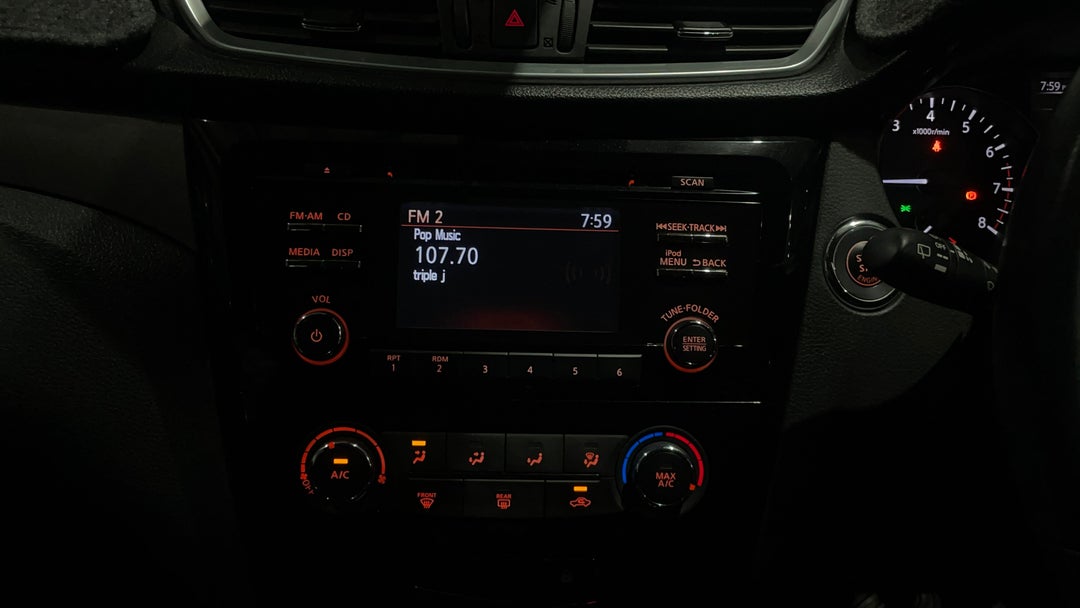 2018 Nissan Qashqai St, Automatic, 75663 km, Infotainment System