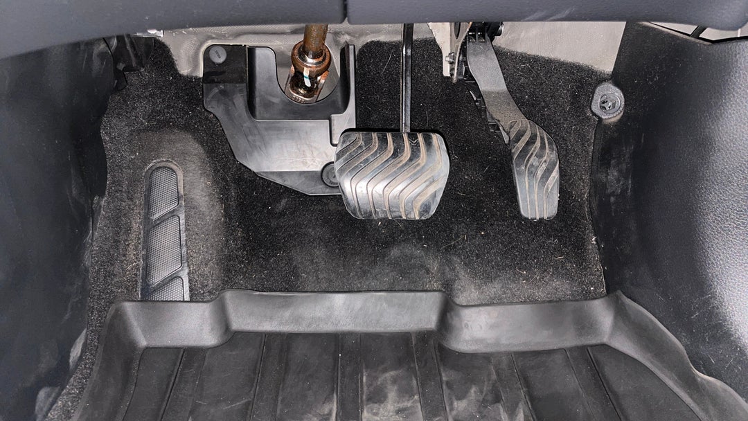 2018 Nissan Qashqai St, Automatic, 75663 km, Pedals and Footmat