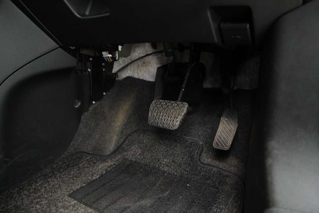 2014 Mazda 2 Neo Sport, Automatic, 78723 km, Pedals and Footmat