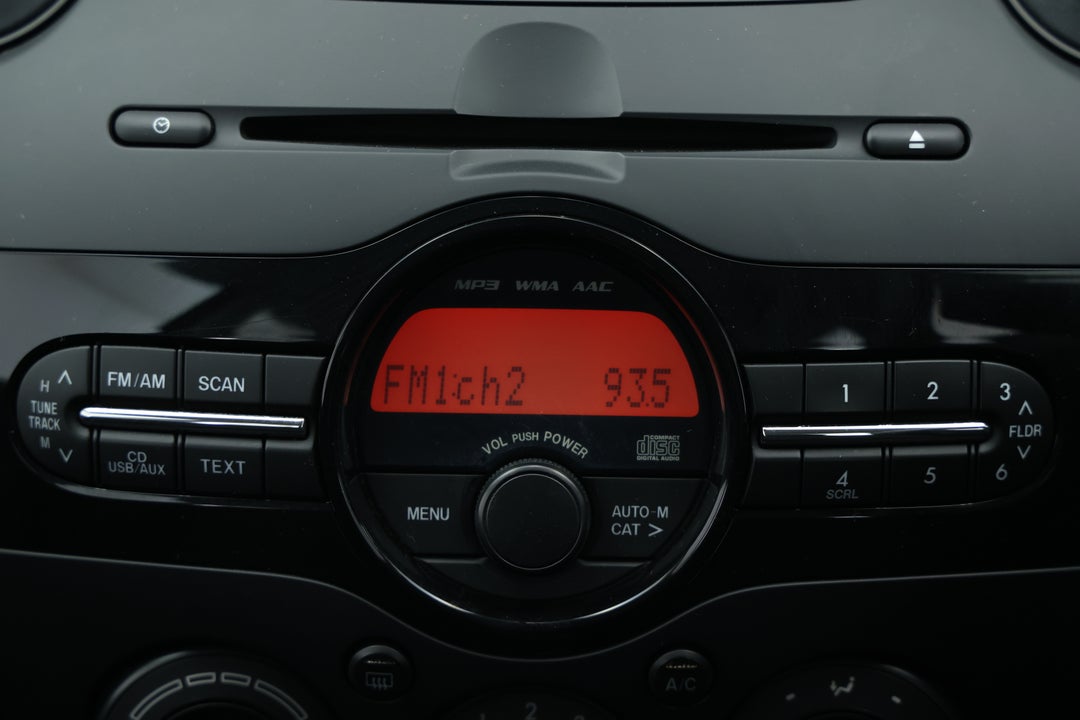 2014 Mazda 2 Neo Sport, Automatic, 78723 km, Infotainment System