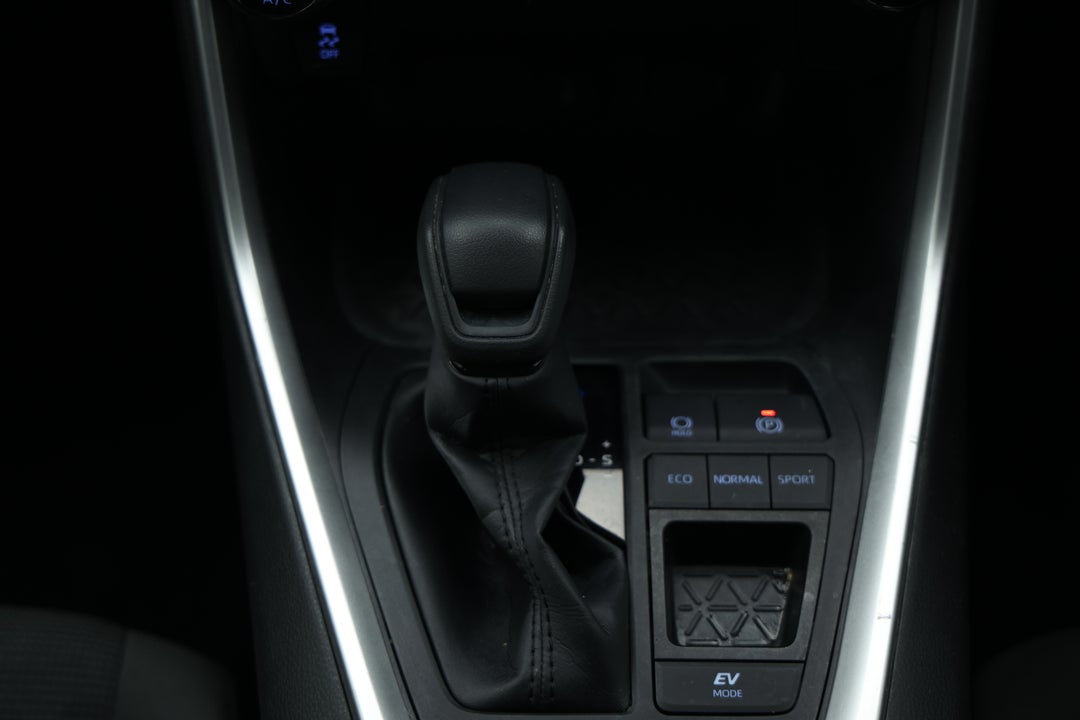 2021 Toyota RAV4 Gx (2WD) Hybrid, Automatic, 112842 km, Gear Lever 