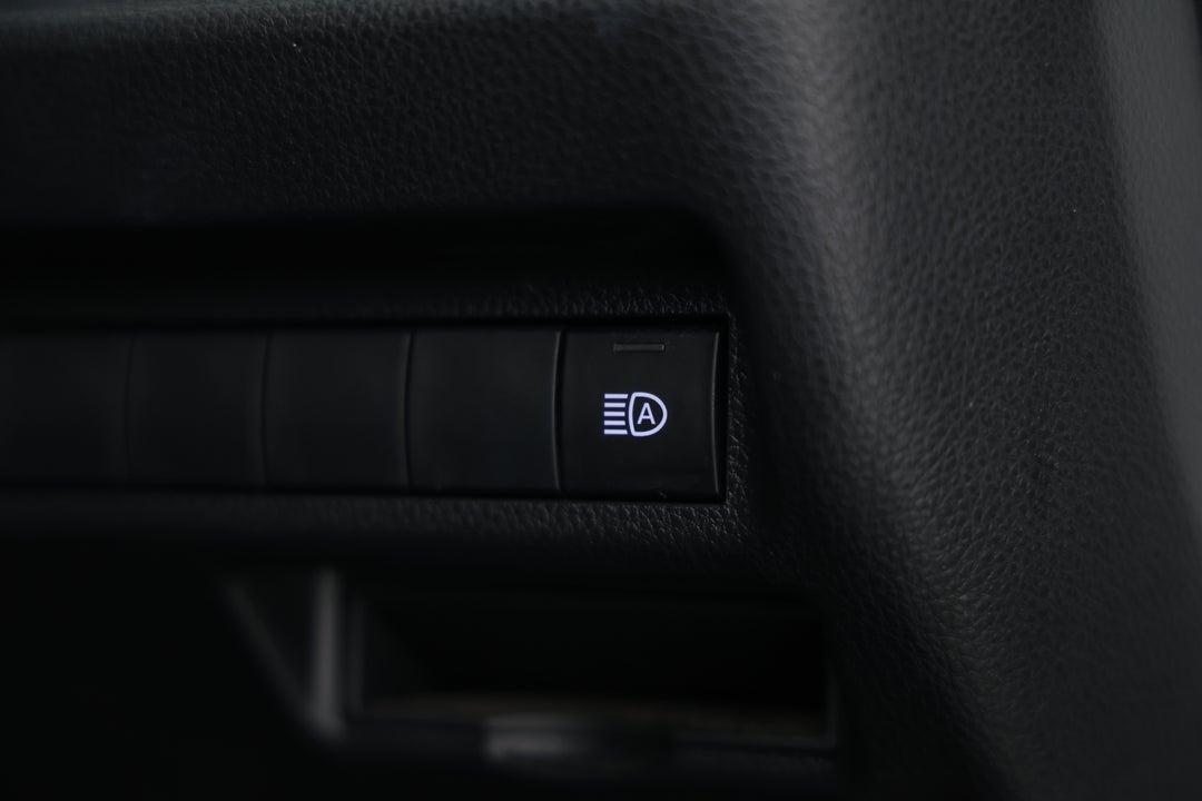 2021 Toyota RAV4 Gx (2WD) Hybrid, Automatic, 112842 km, Utility Switches/Buttons