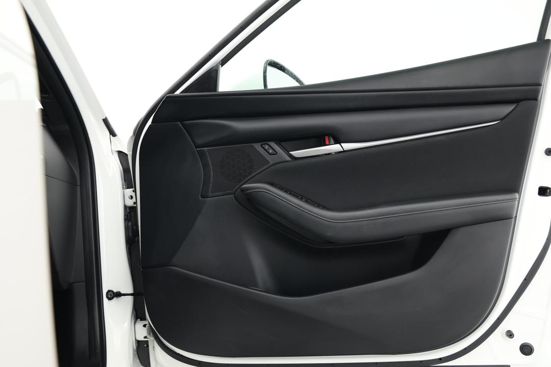 2024 Mazda Mazda3 G20 Pure, Automatic, 21012 km, Speaker View