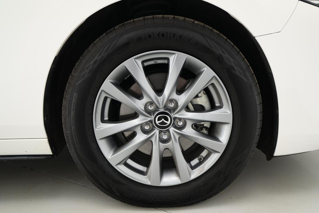 2024 Mazda Mazda3 G20 Pure, Automatic, 21012 km, Right Front Wheel