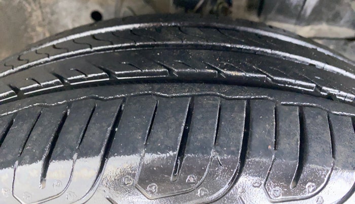 2017 Honda City V MT PETROL, Petrol, Manual, 39,861 km, Right Front Tyre Tread