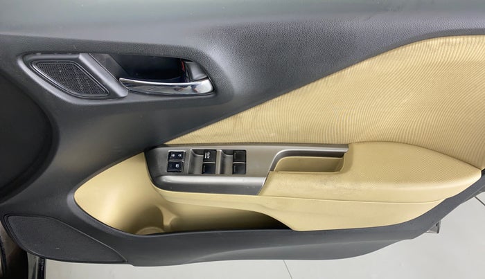 2017 Honda City V MT PETROL, Petrol, Manual, 39,861 km, Driver Side Door Panels Control