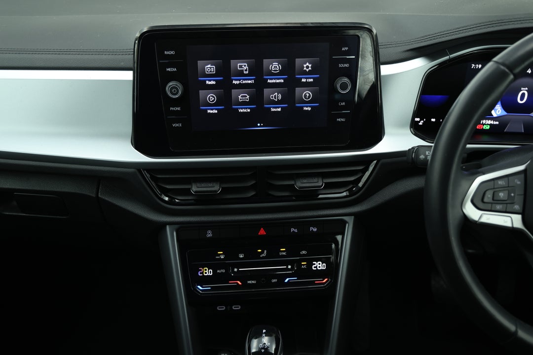 2024 Volkswagen T-roc Tsi110 Citylife, Automatic, 19384 km, Center Console