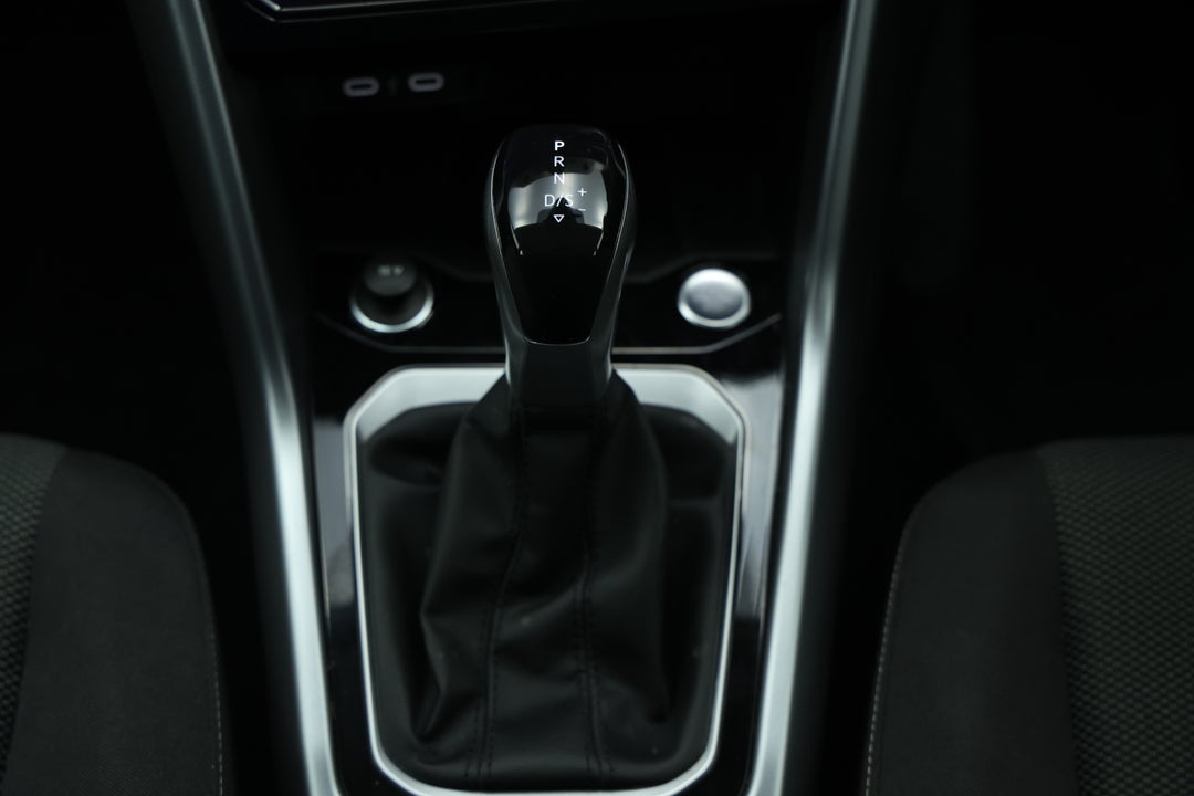 2024 Volkswagen T-roc Tsi110 Citylife, Automatic, 19384 km, Gear Lever 