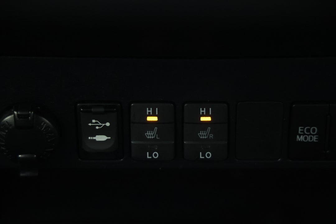 2017 Toyota RAV4 Cruiser (4x4), Automatic, 114770 km, Ventilated Seats