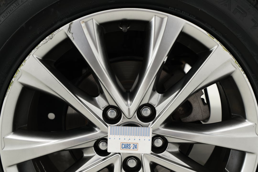 2017 Toyota RAV4 Cruiser (4x4), Automatic, 114770 km, Wheels Rim Front RHS Gutter Rash