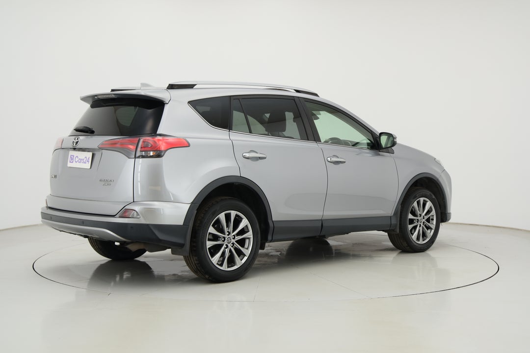 2017 Toyota RAV4 Cruiser (4x4), Automatic, 114770 km, Right Back Diagonal (45- Degree) View