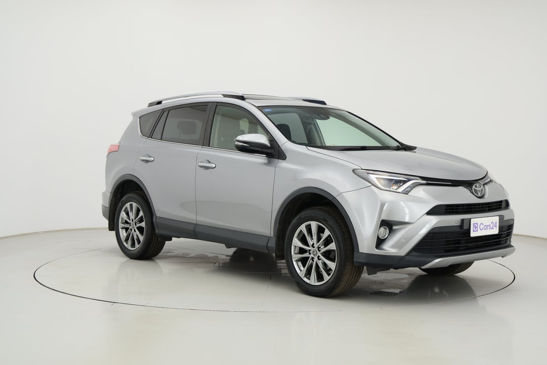 2017 Toyota RAV4 Cruiser (4x4), Automatic, 114770 km, Right Front Diagonal (45- Degree) View
