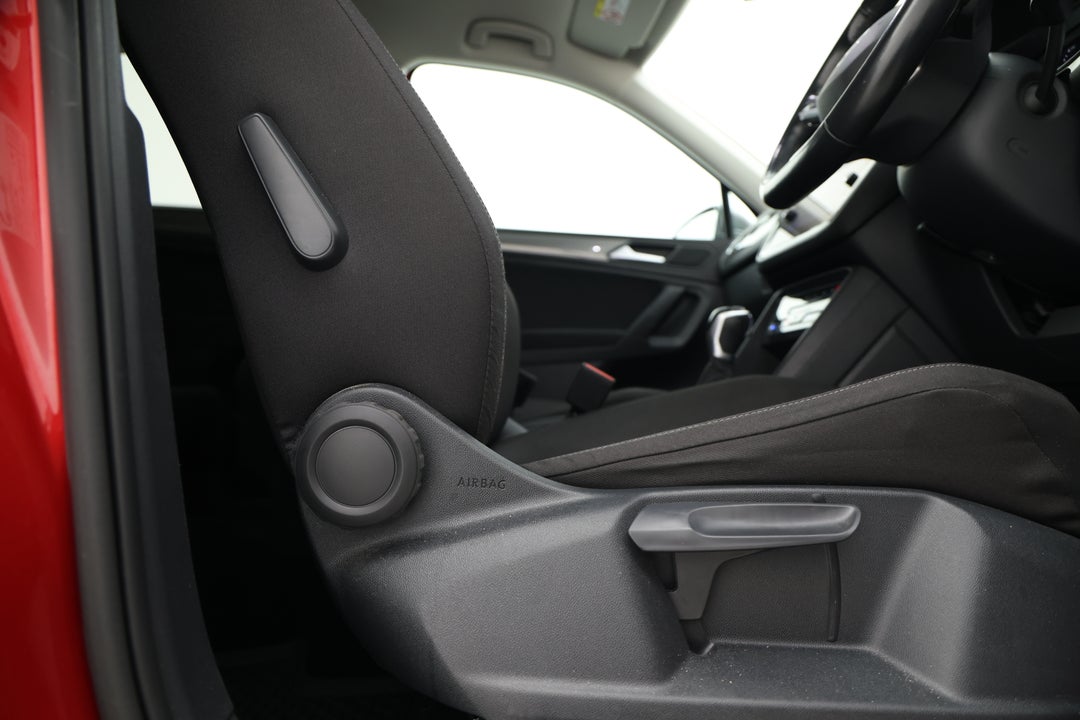 2022 Volkswagen Tiguan Allspace 162tsi Adventure, Automatic, 96185 km, Drivers Side Adjustment Panel