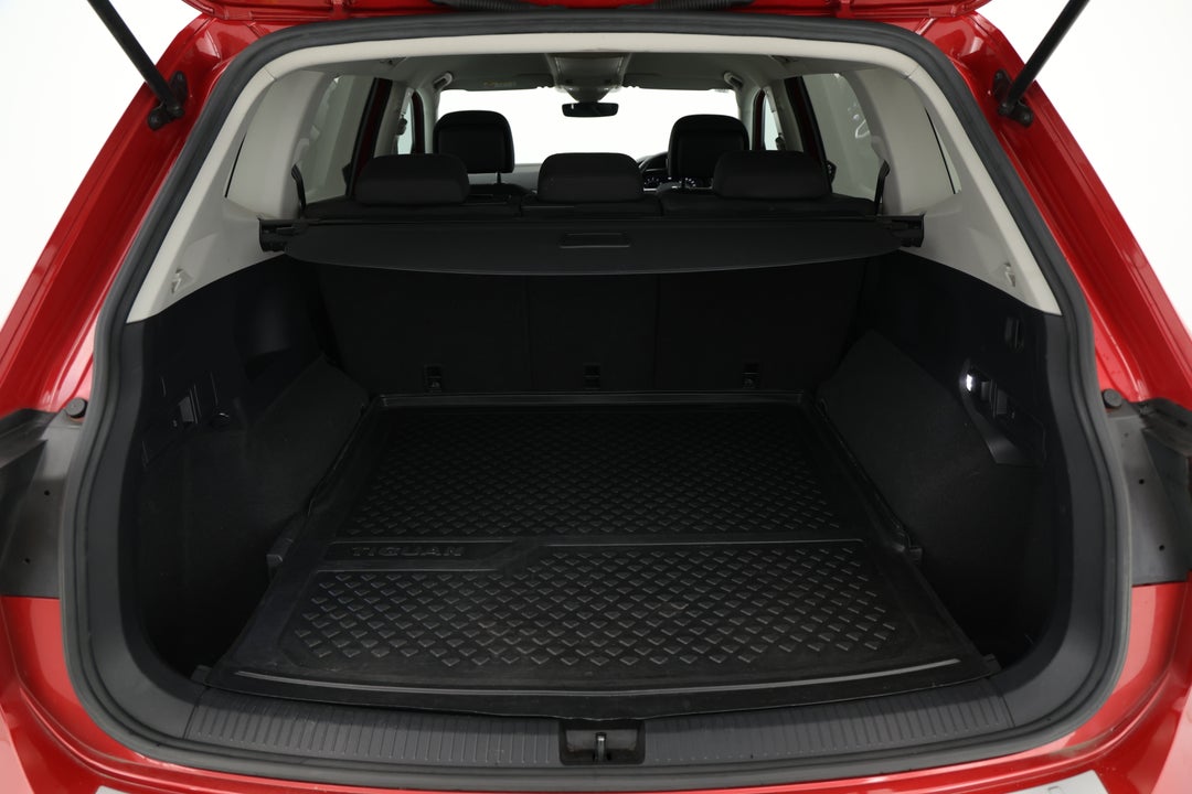 2022 Volkswagen Tiguan Allspace 162tsi Adventure, Automatic, 96185 km, Boot Inside View