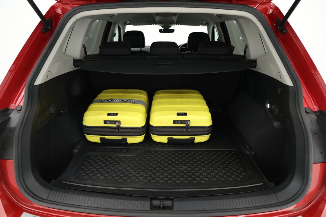 2022 Volkswagen Tiguan Allspace 162tsi Adventure, Automatic, 96185 km, Boot Inside View with Luggage