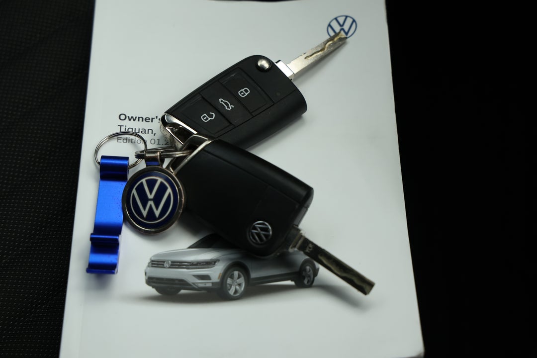 2022 Volkswagen Tiguan Allspace 162tsi Adventure, Automatic, 96185 km, Key Close-up