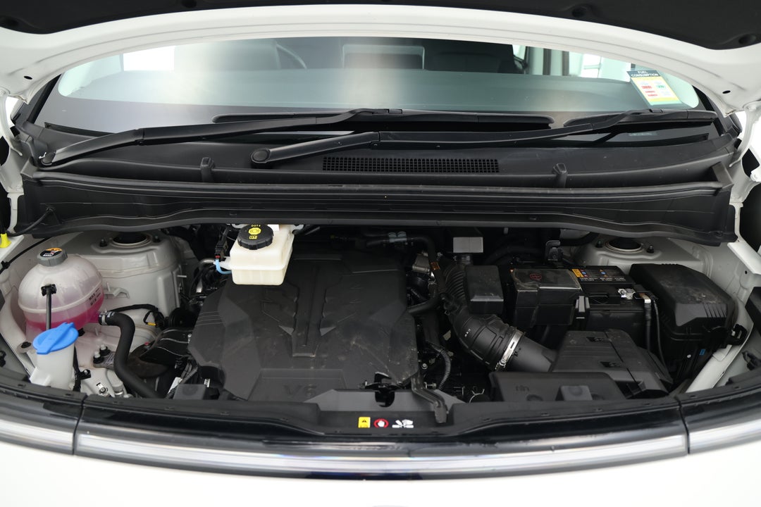 2024 Hyundai Staria Staria, Automatic, 47338 km, Open Bonnet (Engine)