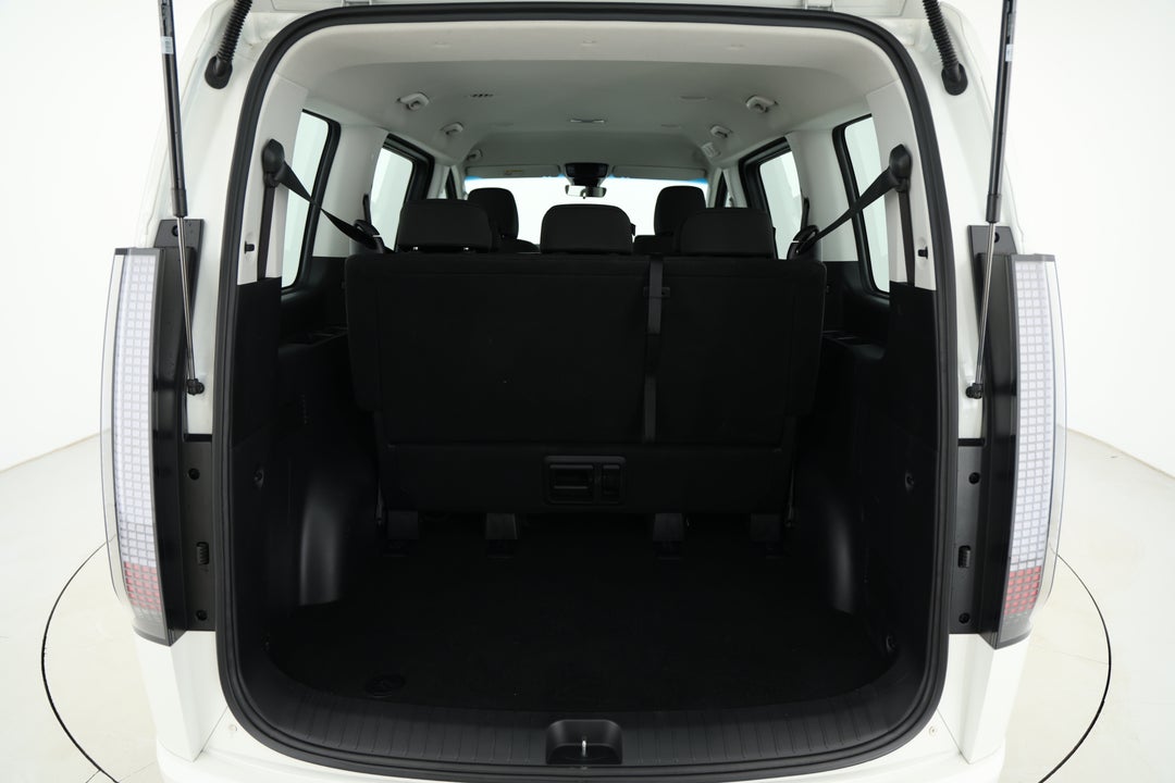 2024 Hyundai Staria Staria, Automatic, 47338 km, Boot Inside View