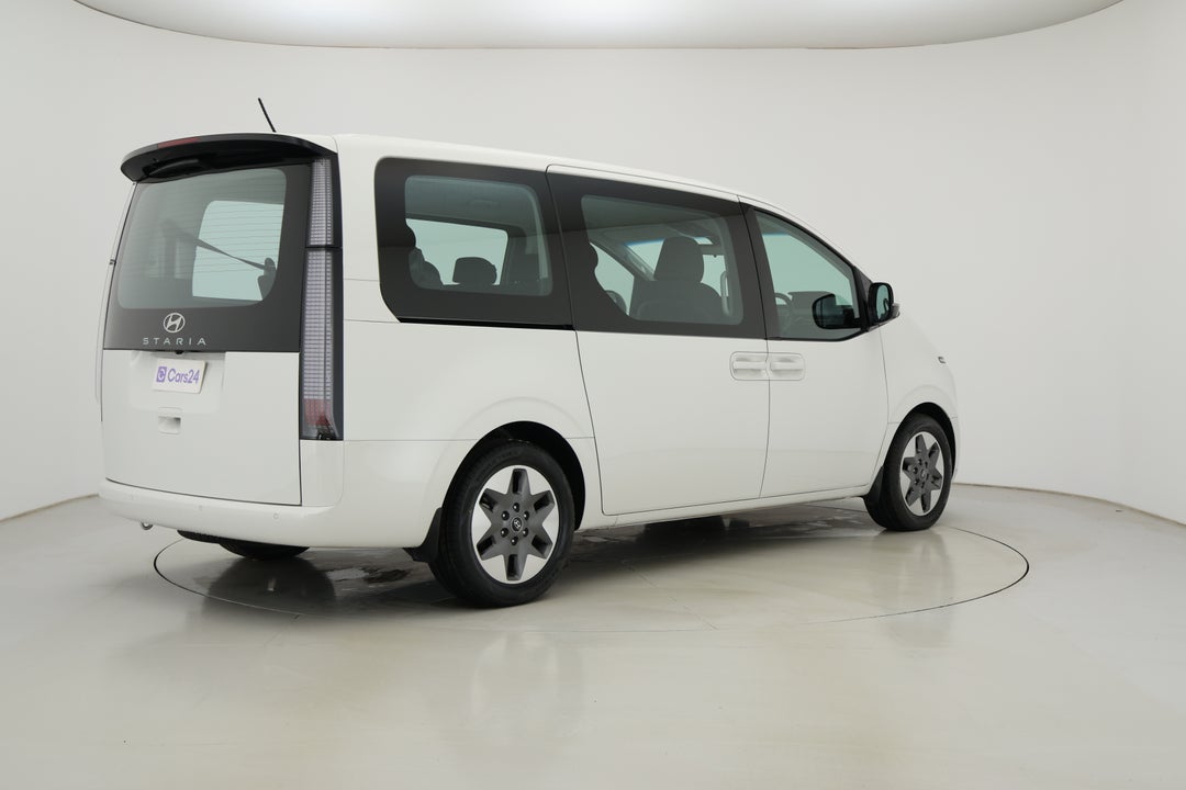 2024 Hyundai Staria Staria, Automatic, 47338 km, Right Back Diagonal (45- Degree) View