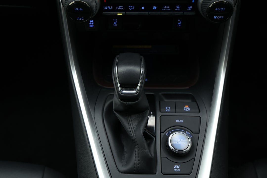 2021 Toyota RAV4 Cruiser (AWD) Hybrid, Automatic, 34744 km, Gear Lever 