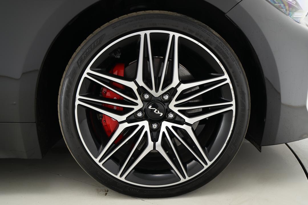 2022 Kia Stinger Gt (black Leather), Automatic, 44034 km, Right Front Wheel