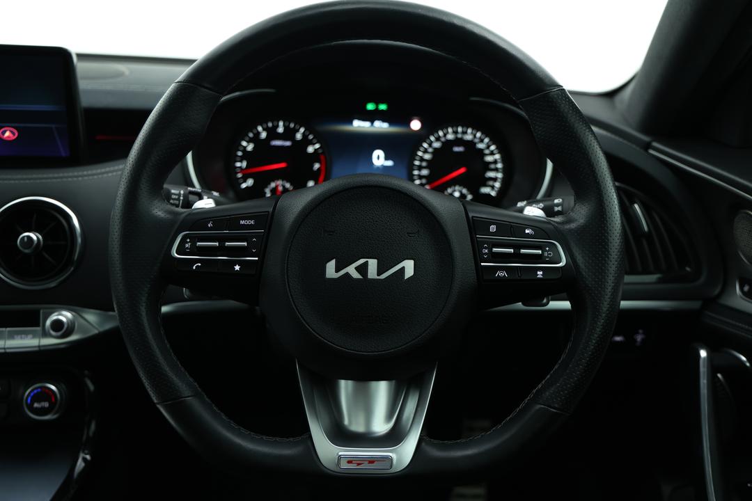 2022 Kia Stinger Gt (black Leather), Automatic, 44034 km, Steering Wheel Close-up
