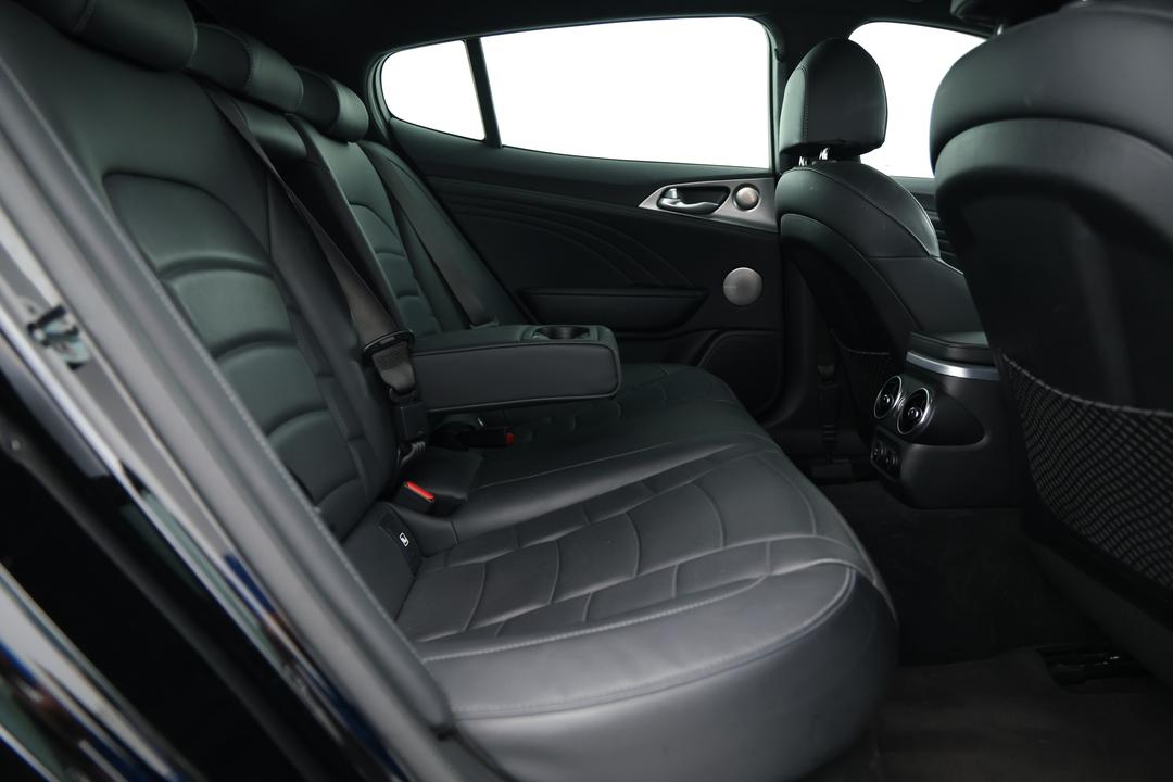 2022 Kia Stinger Gt (black Leather), Automatic, 44034 km, Right Side Rear Door Cabin View
